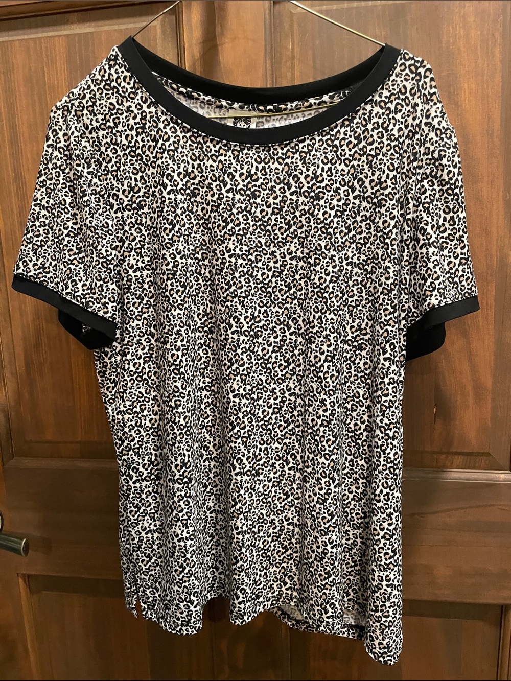 Anne Klein Black and White Leopard Print Short Sleeve Top